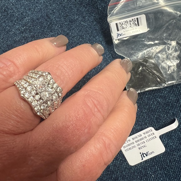 JTV - Bella Luce White Cubic Zirconia Rhodium Over Sterling Silver Ring - Picture 7 of 13